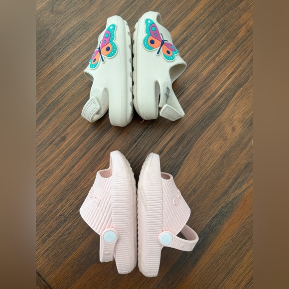 Toddler Girl’s Slide Sandals, Lot of Two Pair, Butterly Pink Ivory, size 5 - Picture 3 of 6